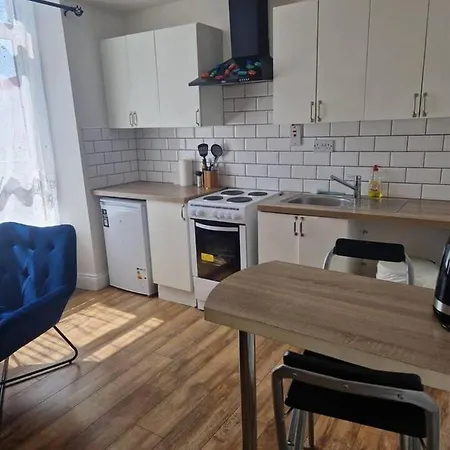 Apartment Beautiful 1-bed In *
