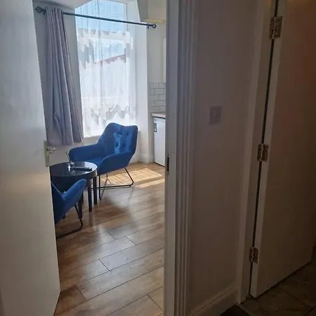 Beautiful 1-bed In Apartman Cork