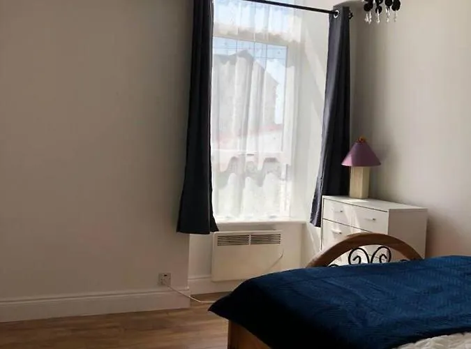 Beautiful 1-bed In